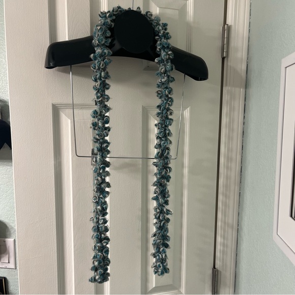 Y2K vintage nubby skinny scarf approximately 2” x 67” - Picture 5 of 5